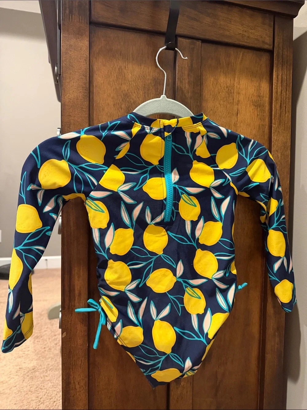 Cat & Jack Girls' Navy & Yellow Lemon Print Long-Sleeve Rashguard